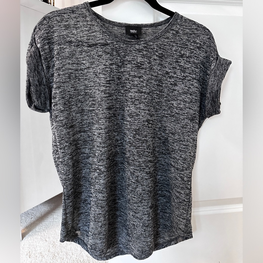 Mossimo gray tshirt